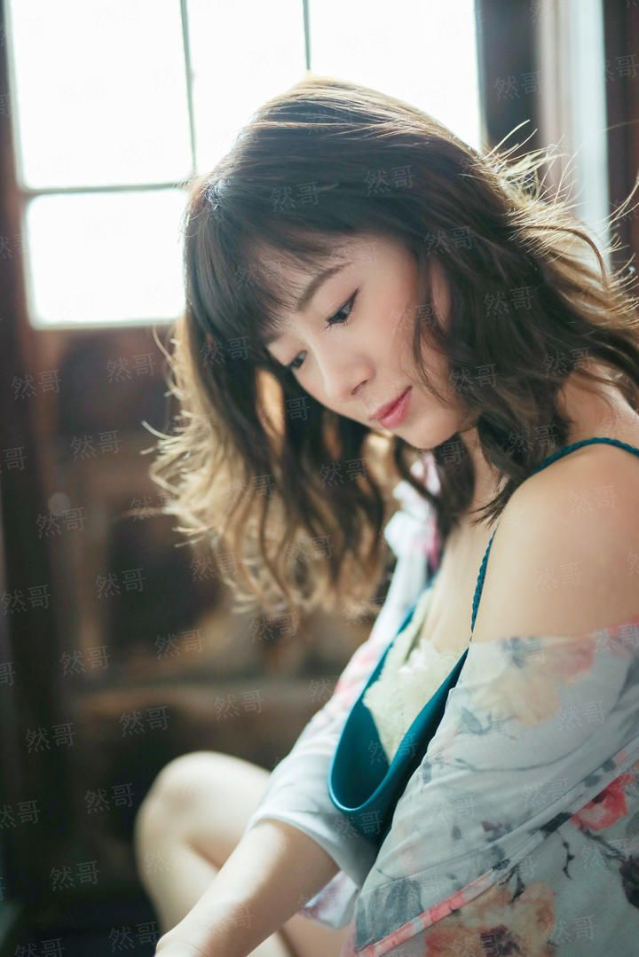 裙角飞扬的日子