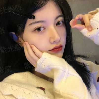 这个偶像有点钱