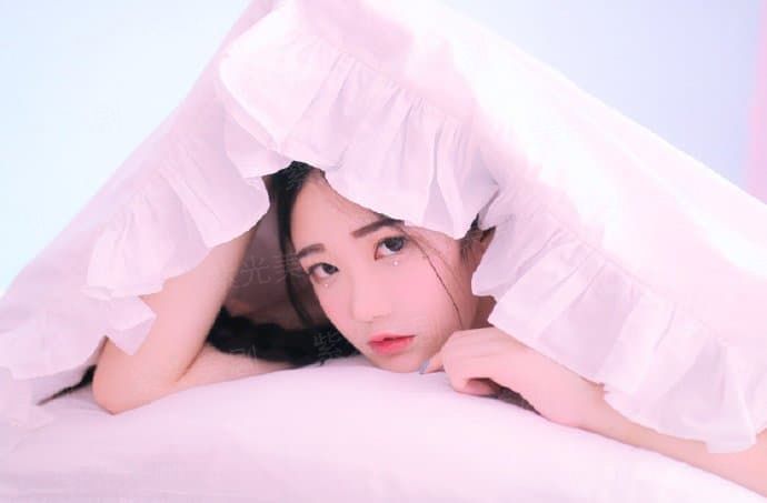 粉红色的火烈鸟1972