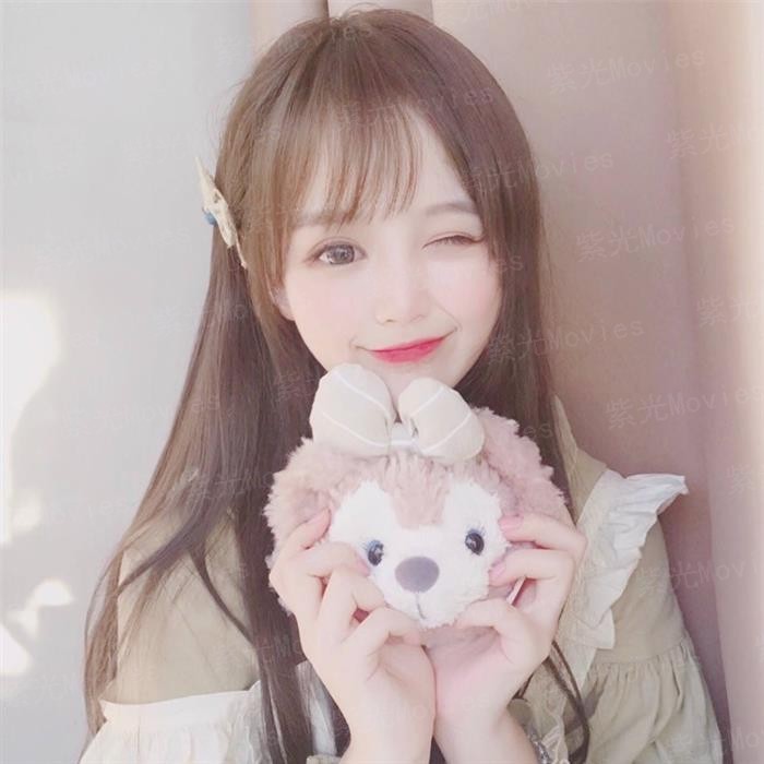 美女张开腿让男人捅